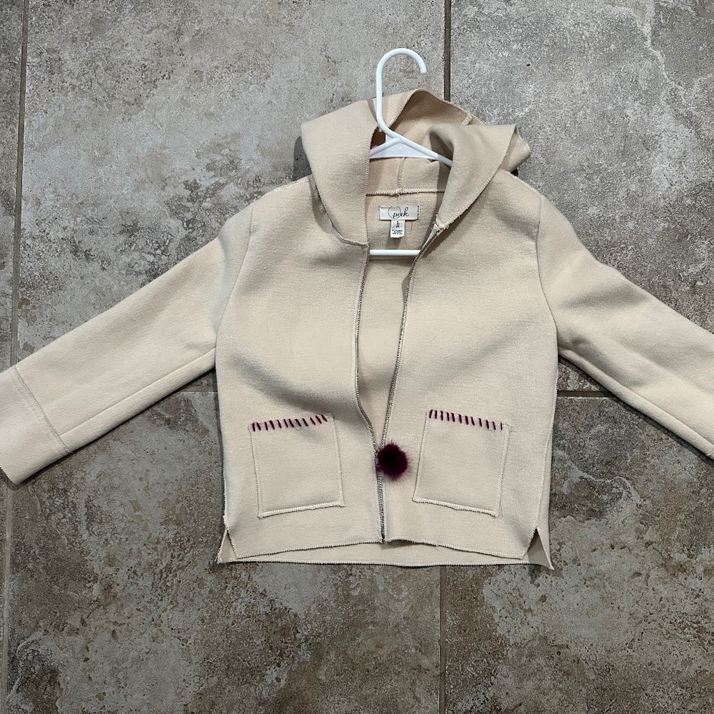 Peek size 8 L girl’s coat camel color like new